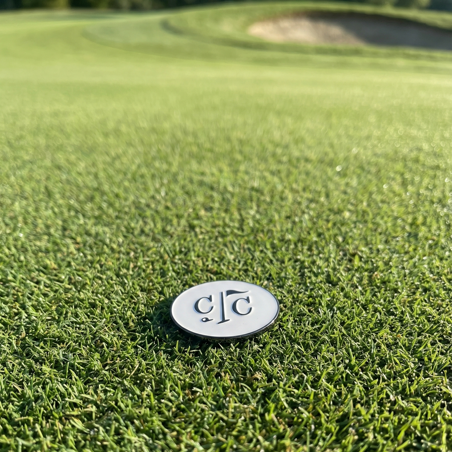 Caddy Classics White ball Marker On Green